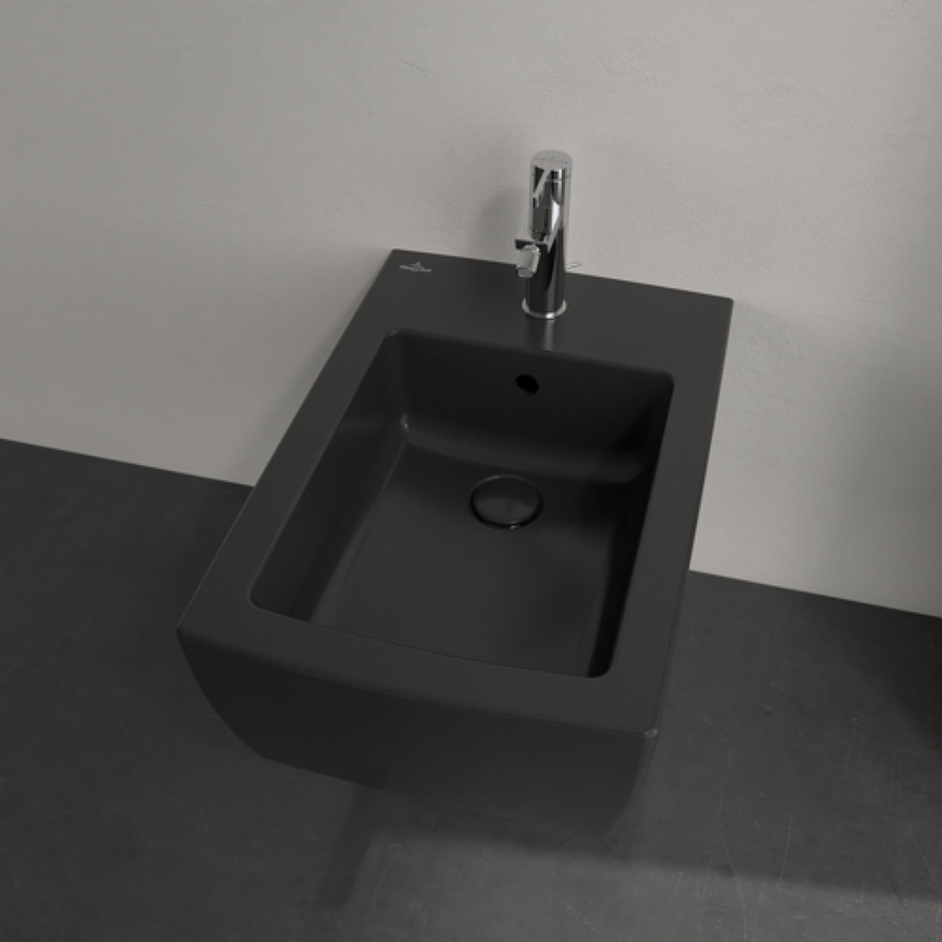Биде подвесное Villeroy & Boch Memento 2.0 443300R7 черный матовый